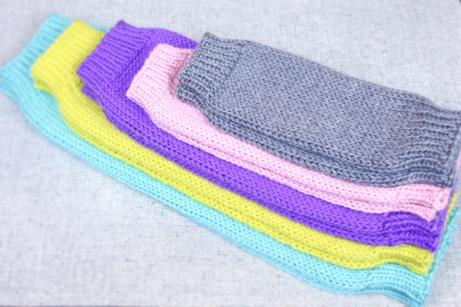 Simple Leg Warmer Knitting Pattern PurlsAndPixels