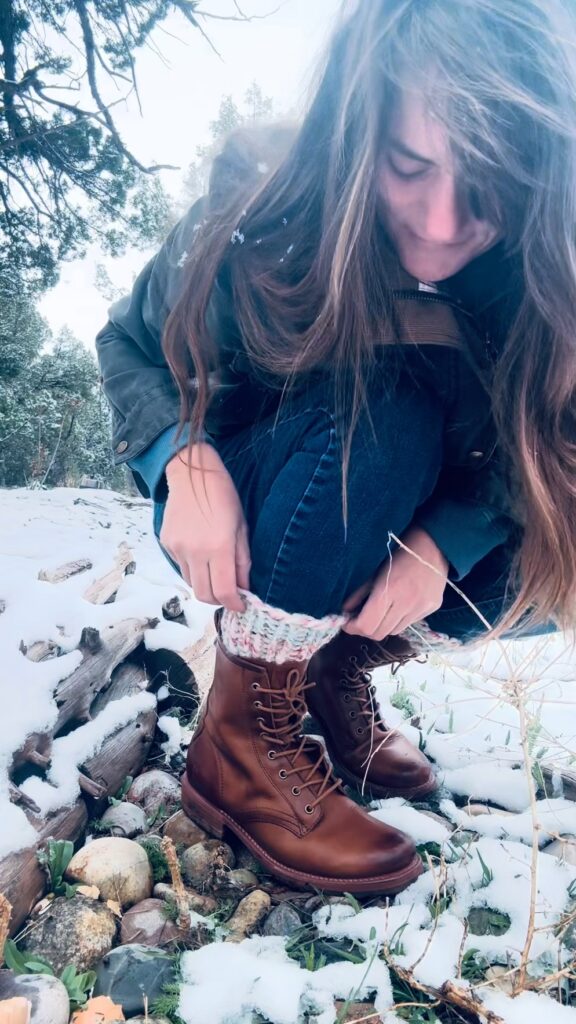 Knit boot cuffs, a fast and easy beginner project from Liz Chandler @PurlsAndPixels.