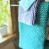 Learn to knit adorable but simple hand towels and washcloths with the Garter Stitch washcloth knitting pattern by Liz Chandler @PurlsAndPixels.