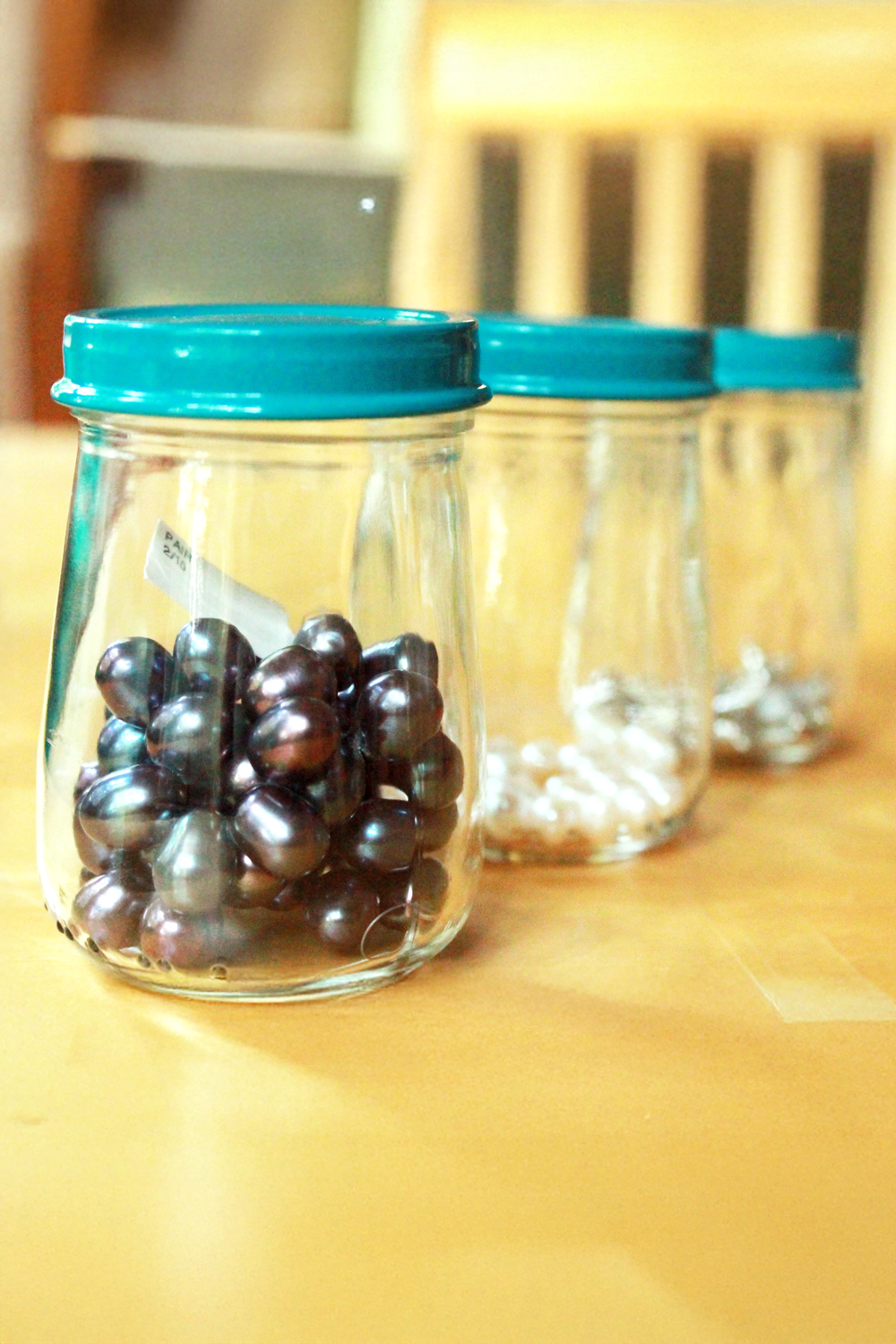 Remove the labels, clean the jars, and store little things in upcycled Beechnut baby food jars. Find out how with Liz Chandler @PurlsAndPixels.