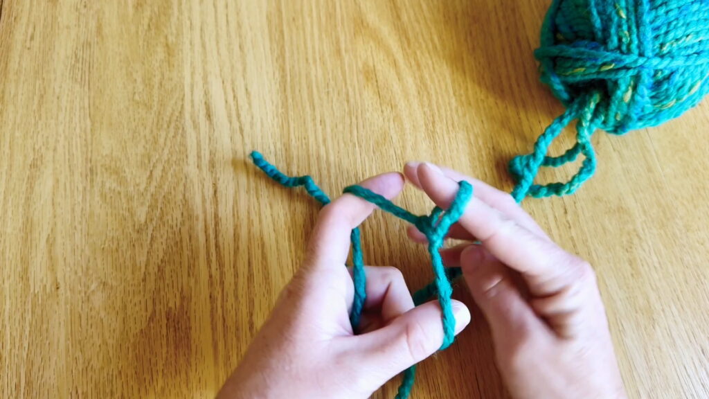 Slipknot loop tightened until it is small and loose enough to fit around a finger.